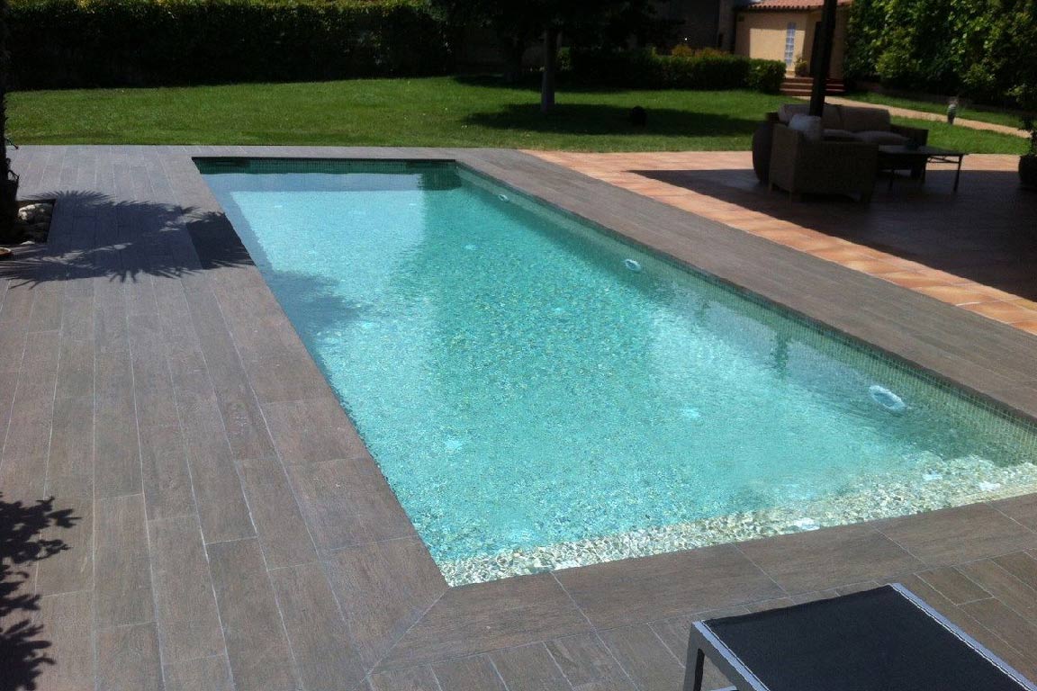 Gres-porcelánico-frente-al-gresite